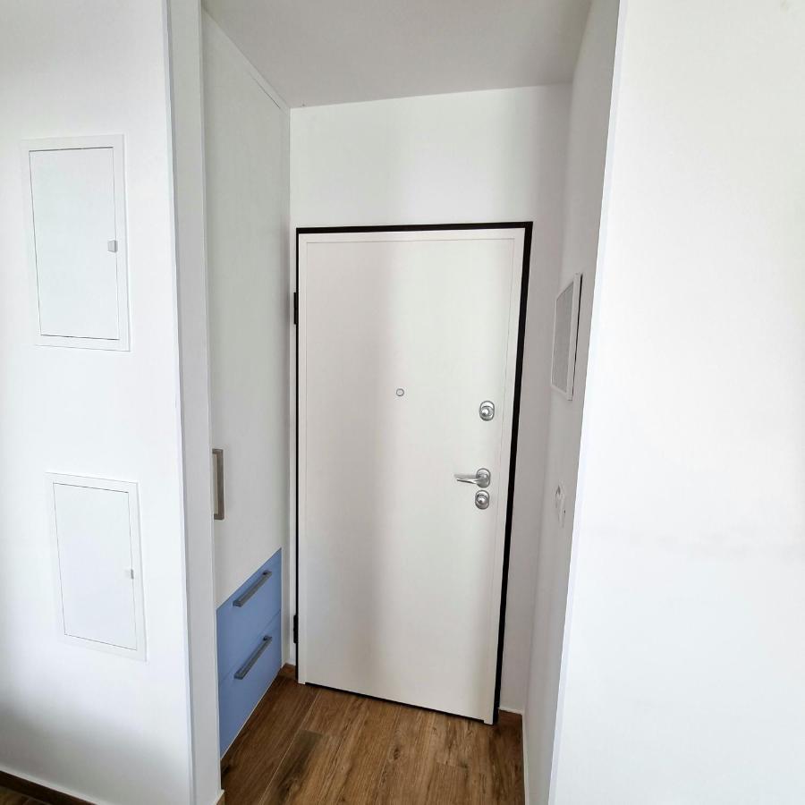 Happiness Apartment